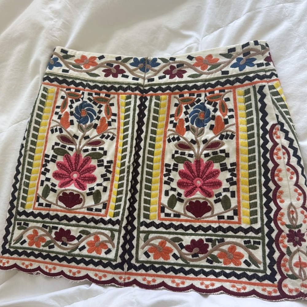 Beautiful Embroidered Talavera Mini Skirt the impeccable pig Multicolored Sz S - Picture 2 of 5